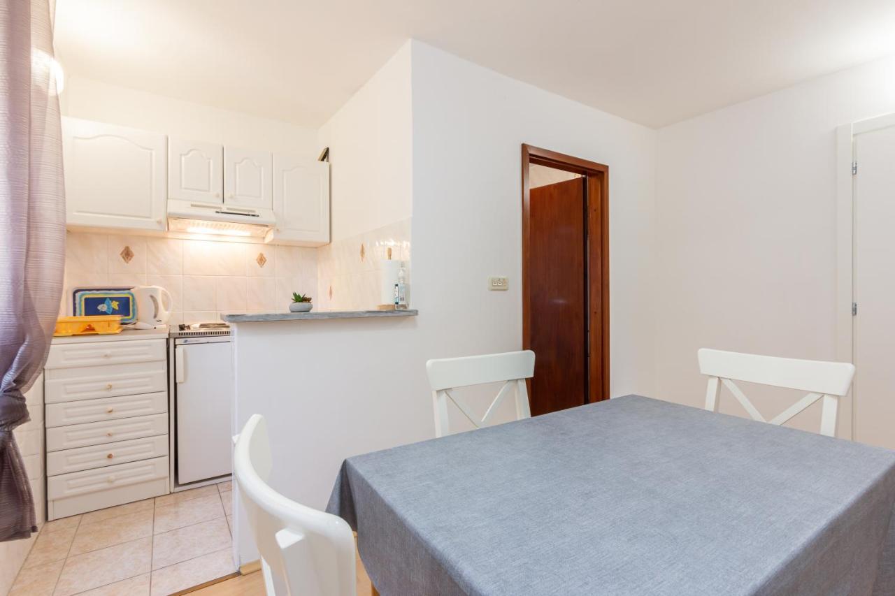 Apartments Marin With Sea View Baska  Luaran gambar